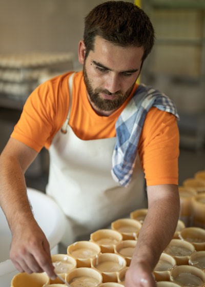 L'atelier de la fromagerie du Samson à Marche-en-Famenne - Tim